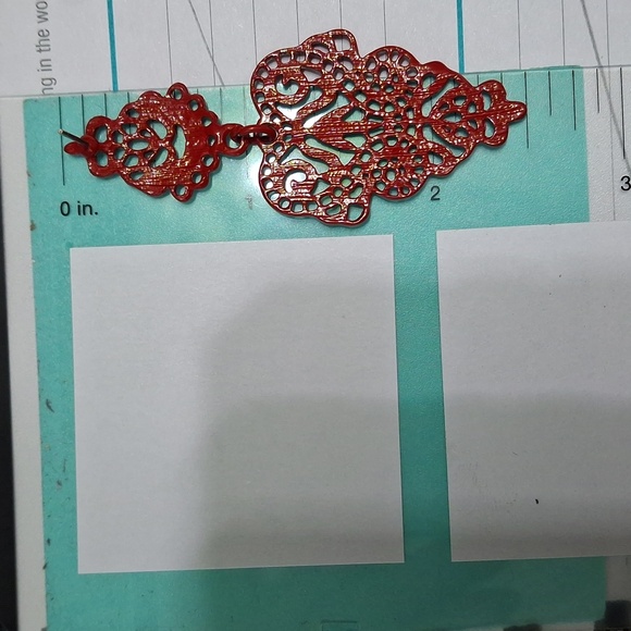 Red Damask Earrings - Picture 5 of 5